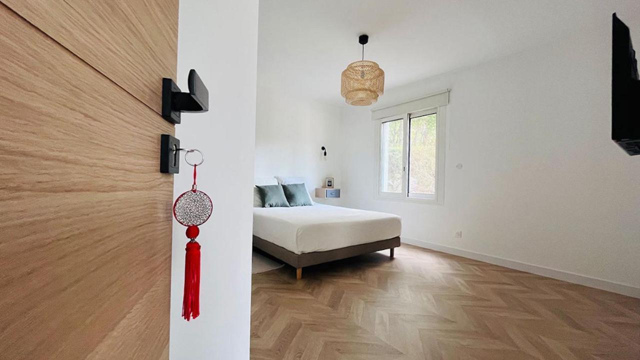 Villa Holistika : Bed And Breakfast / Pool / Air Conditioning/ Mont Faron Тулон Экстерьер фото