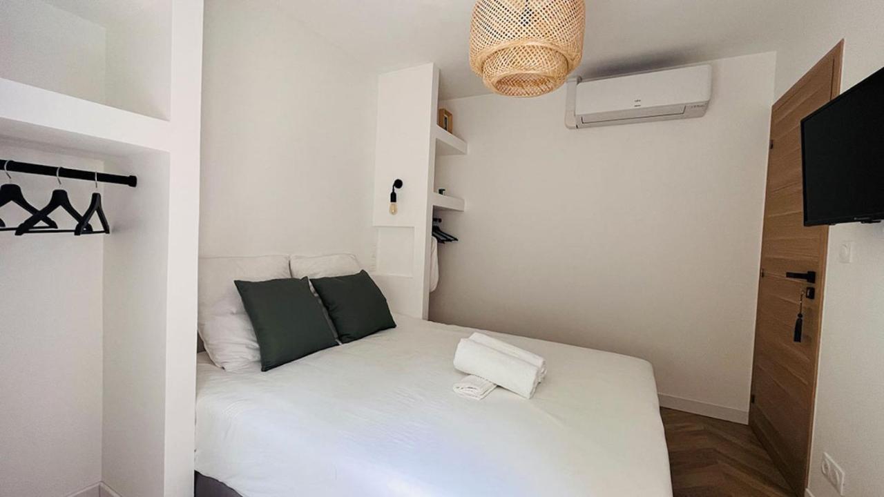 Villa Holistika : Bed And Breakfast / Pool / Air Conditioning/ Mont Faron Тулон Экстерьер фото